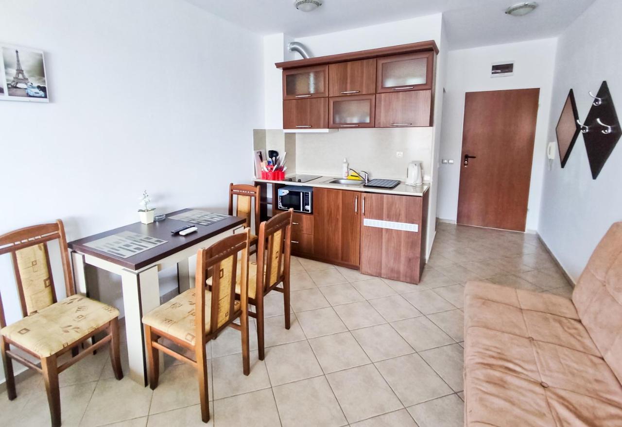 Apartament Studio Comfort Primorsko Mm Complex Exterior photo